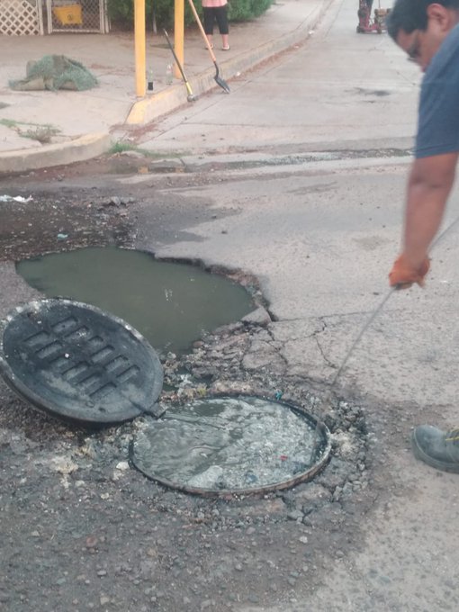 Atiende Agua De Hermosillo Reporte De Drenaje Colapsado En Tirocapes