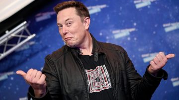 333889472_908888780252767_478611792432247675_n
